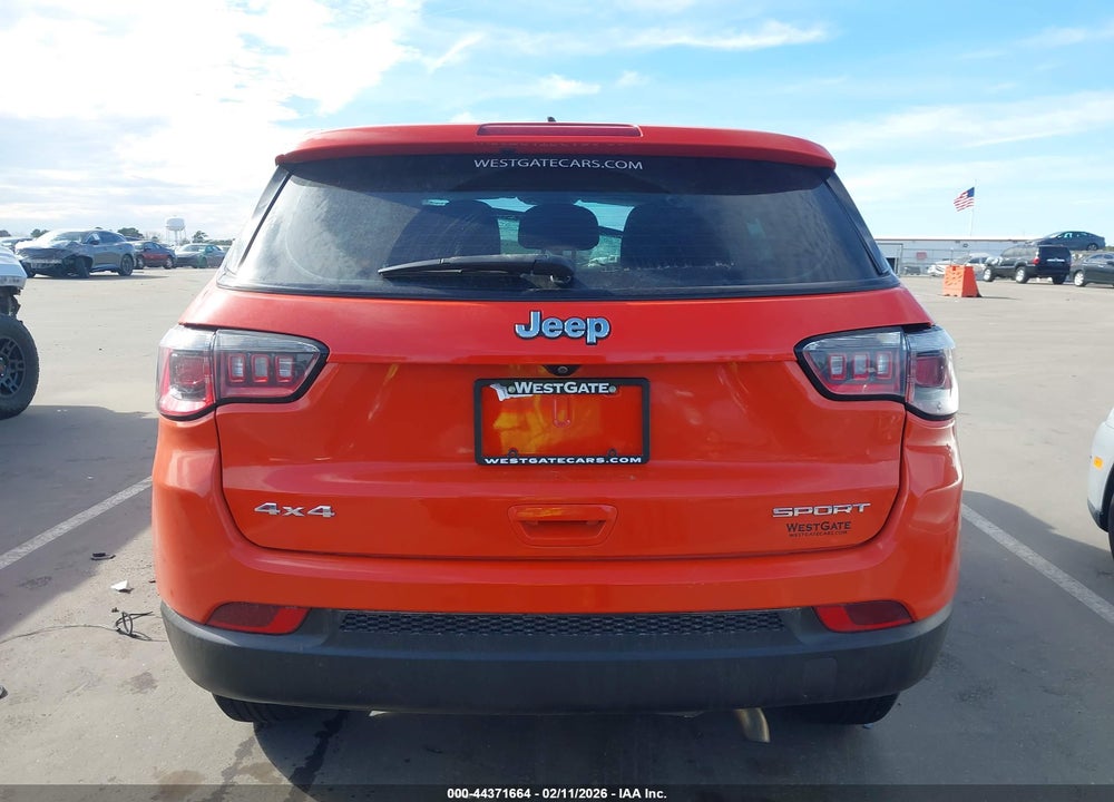 2018 JEEP COMPASS SPORT 4X4 VIN: 3C4NJDAB2JT308124