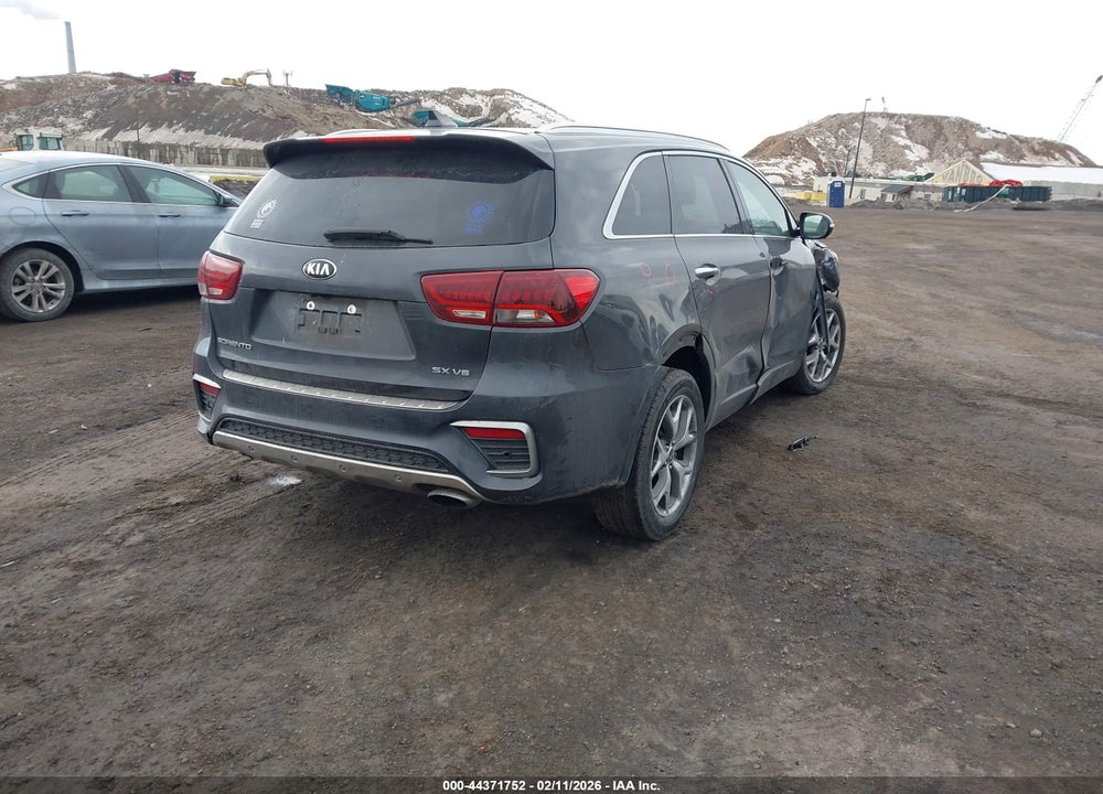 2019 KIA SORENTO 3.3L SX VIN: 5XYPKDA54KG509581