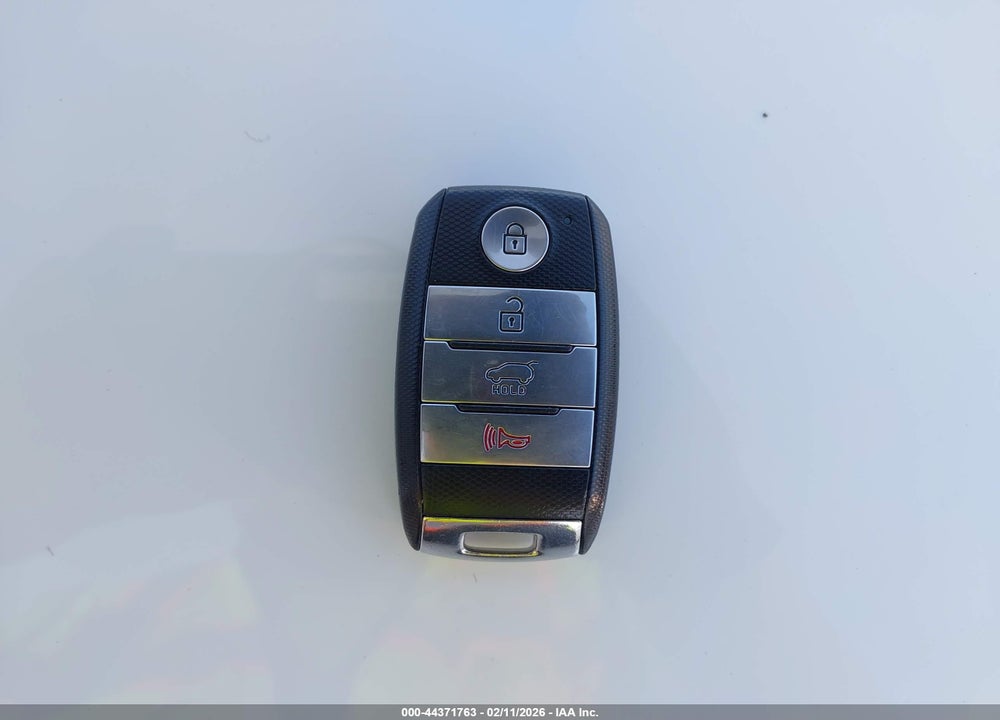 2016 KIA SOUL EV VIN: KNDJP3AE9G7016274