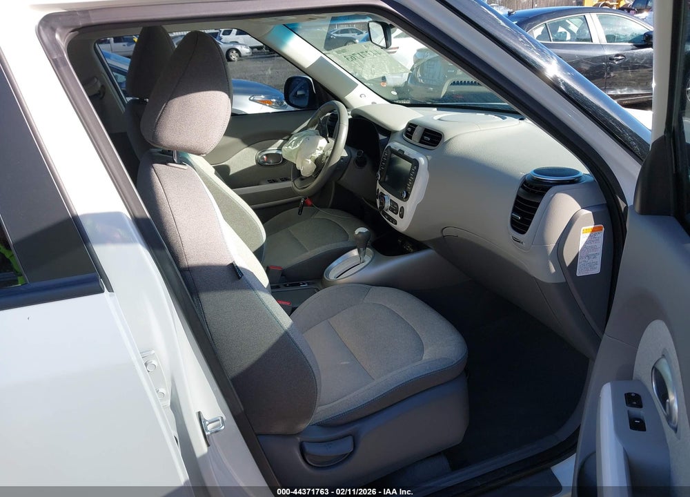 2016 KIA SOUL EV VIN: KNDJP3AE9G7016274