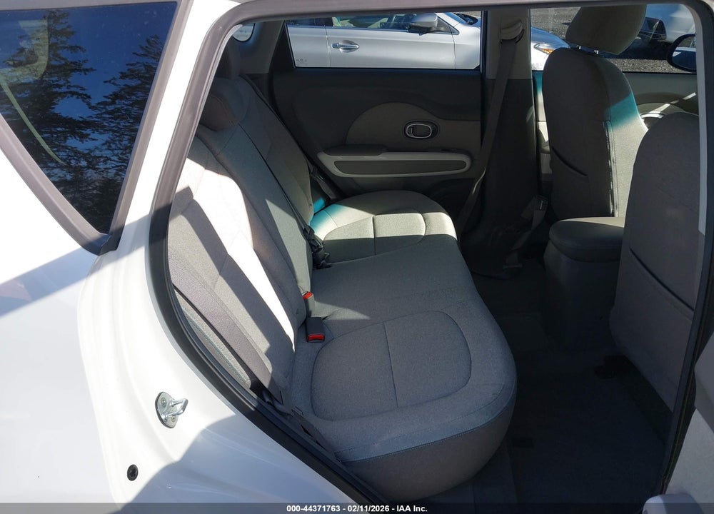 2016 KIA SOUL EV VIN: KNDJP3AE9G7016274
