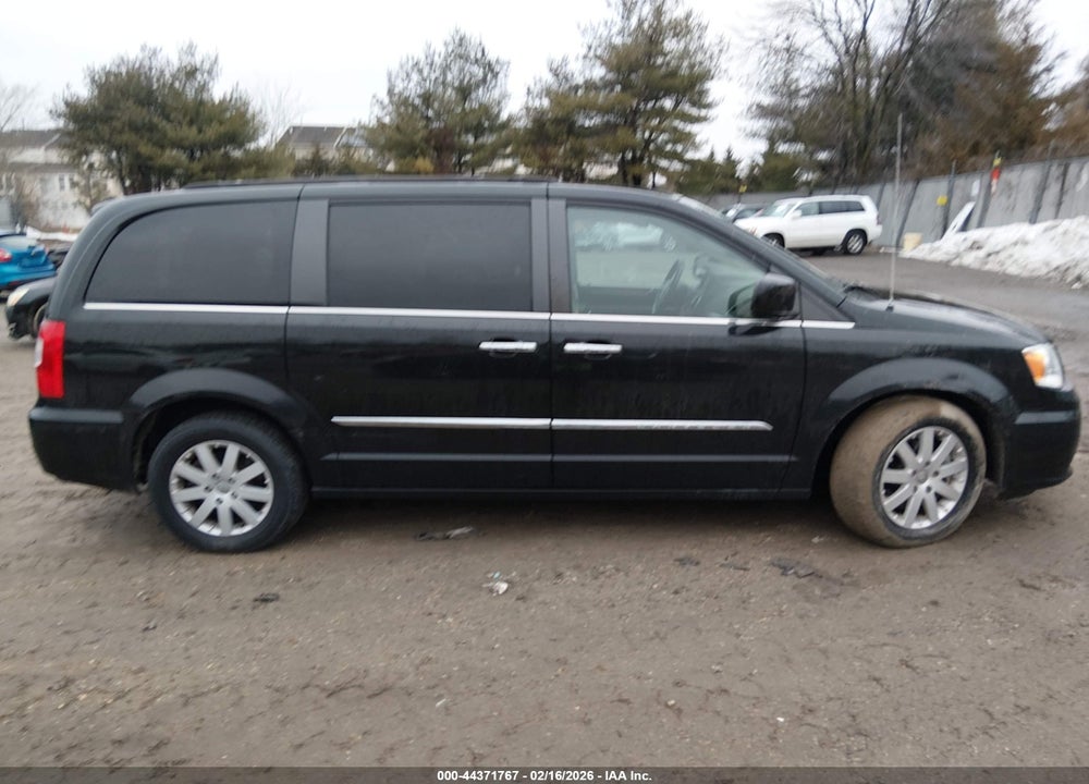 2015 CHRYSLER TOWN & COUNTRY TOURING VIN: 2C4RC1BG7FR539289