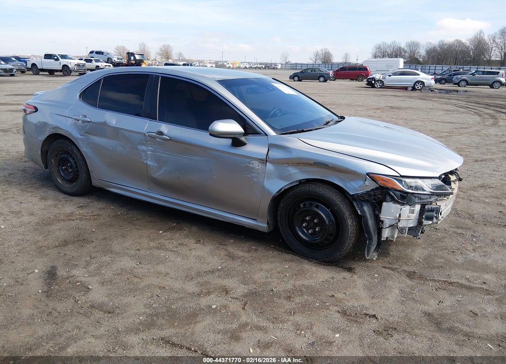 2018 TOYOTA CAMRY SE VIN: JTNB11HK3J3050534
