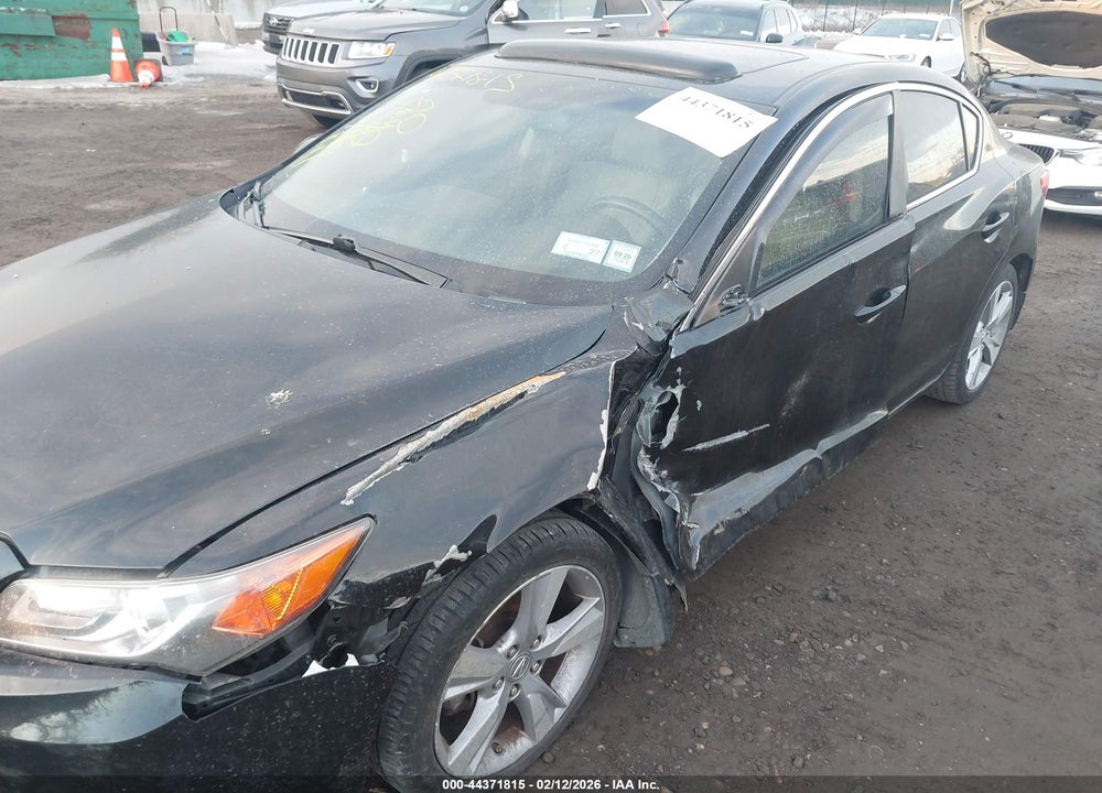 2014 ACURA ILX 2.0L VIN: 19VDE1F71EE000917