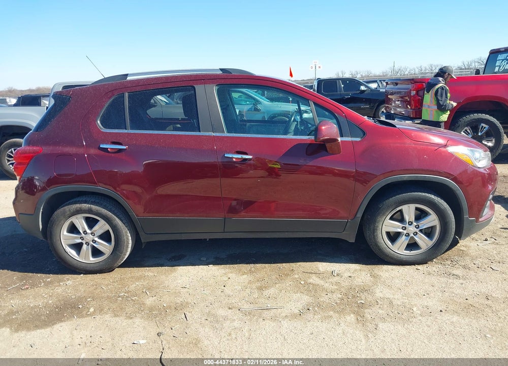 2017 CHEVROLET TRAX LT VIN: 3GNCJLSB1HL162574