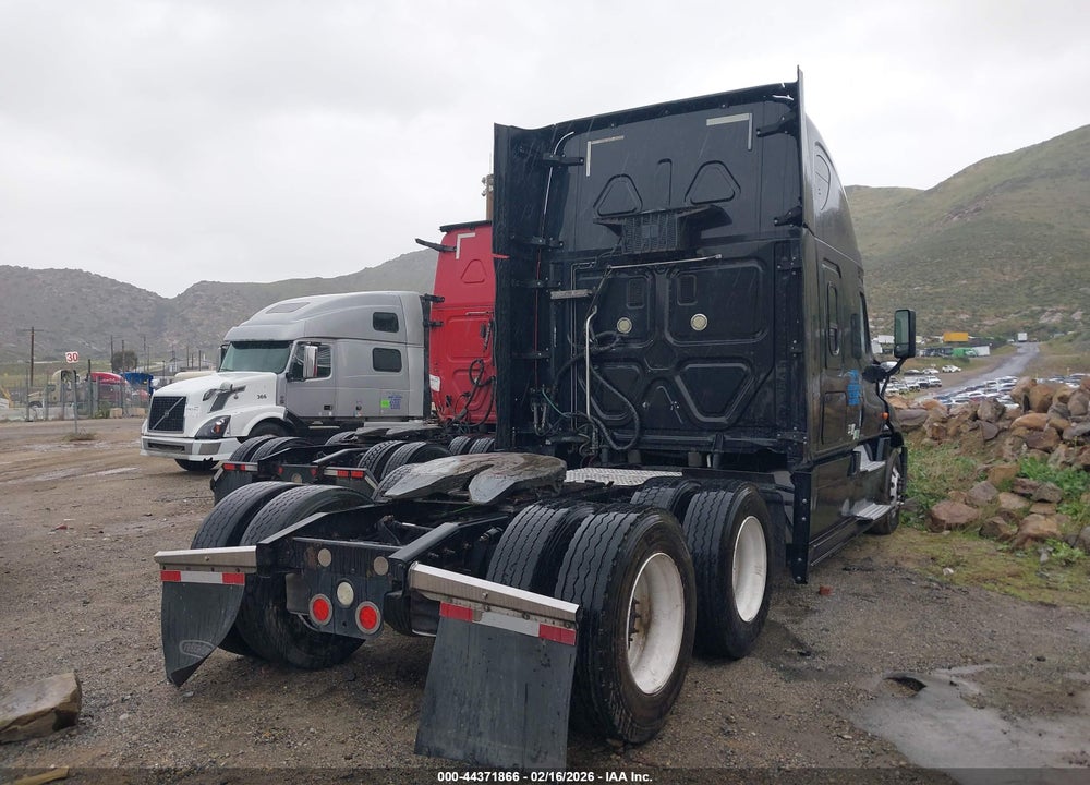 2016 FREIGHTLINER CASCADIA 125 VIN: 3AKJGLD55GSGV4377