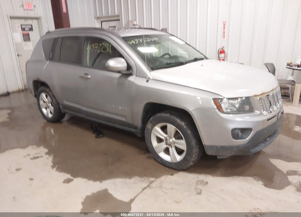 2014 JEEP COMPASS LATITUDE VIN: 1C4NJDEB1ED855827