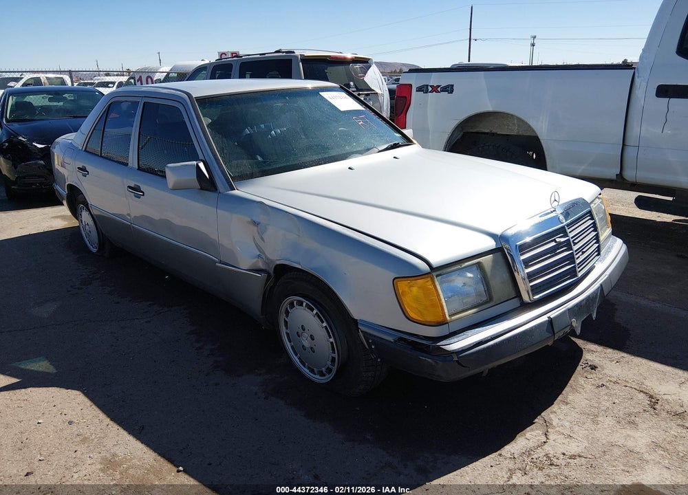1990 MERCEDES-BENZ 300 E 2.6 VIN: WDBEA26D7LB160134