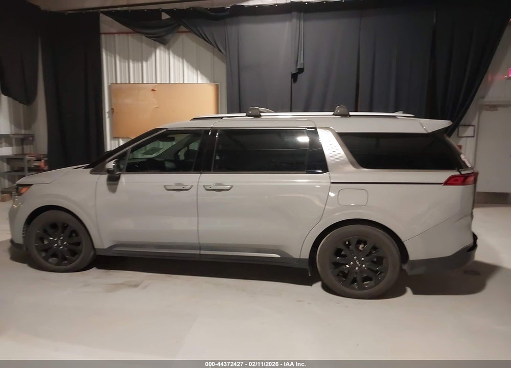 2023 KIA CARNIVAL MPV SX VIN: KNDNE5H38P6280048