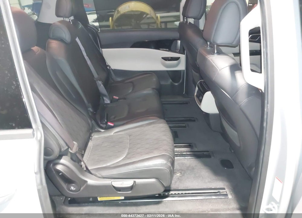 2023 KIA CARNIVAL MPV SX VIN: KNDNE5H38P6280048