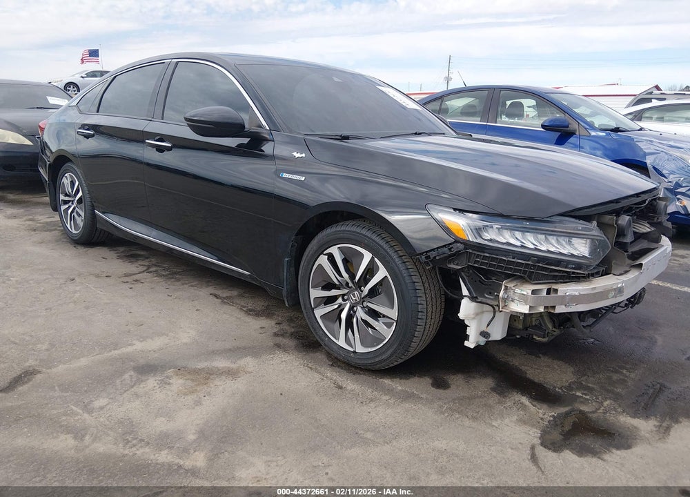 2018 HONDA ACCORD HYBRID TOURING VIN: 1HGCV3F98JA010567