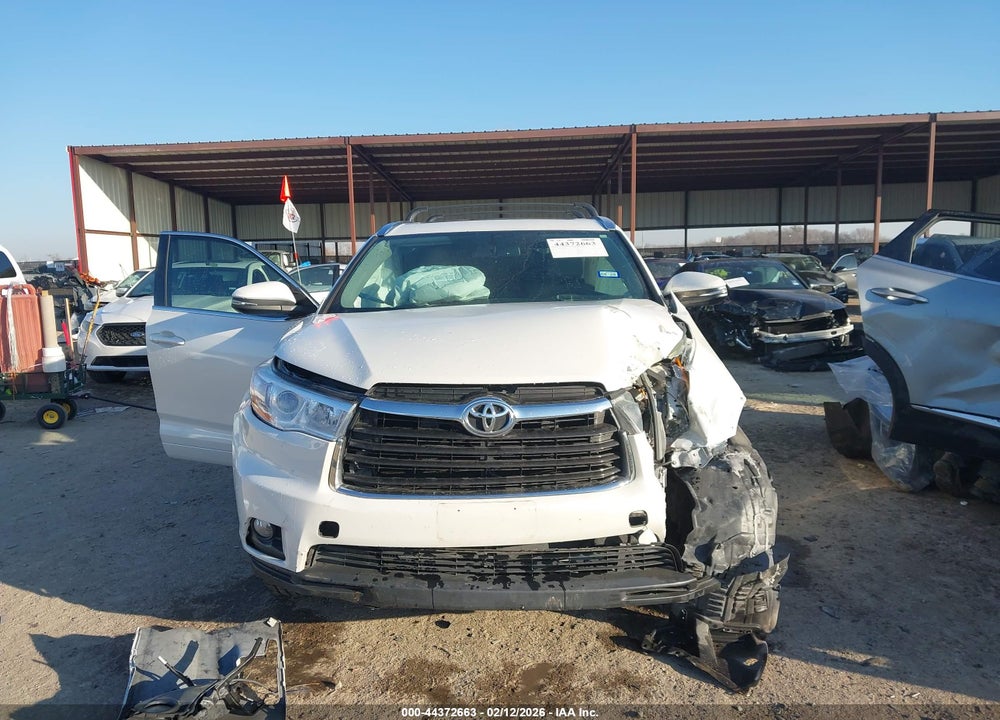2015 TOYOTA HIGHLANDER XLE V6 VIN: 5TDKKRFH2FS060162