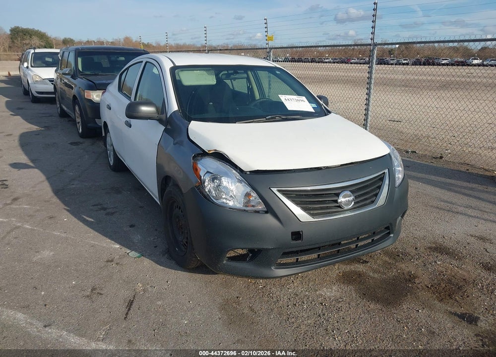 2013 NISSAN VERSA 1.6 S VIN: 3N1CN7APXDL819077