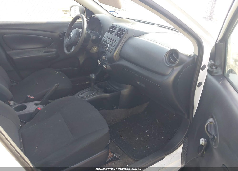 2013 NISSAN VERSA 1.6 S VIN: 3N1CN7APXDL819077