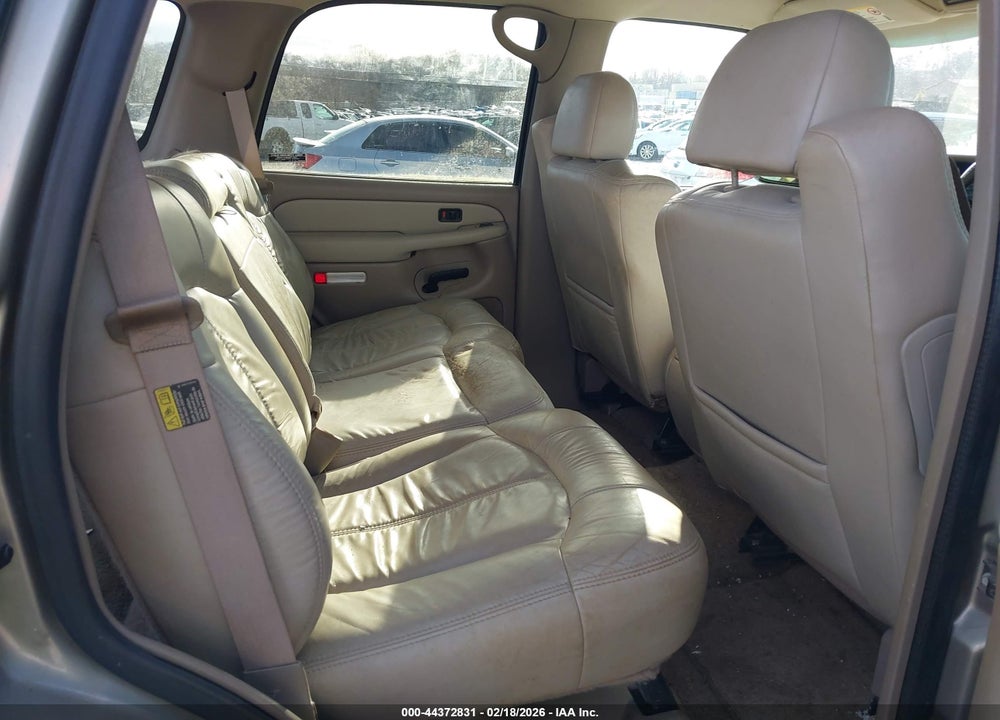 2002 CHEVROLET TAHOE LT VIN: 1GNEK13Z92R262542