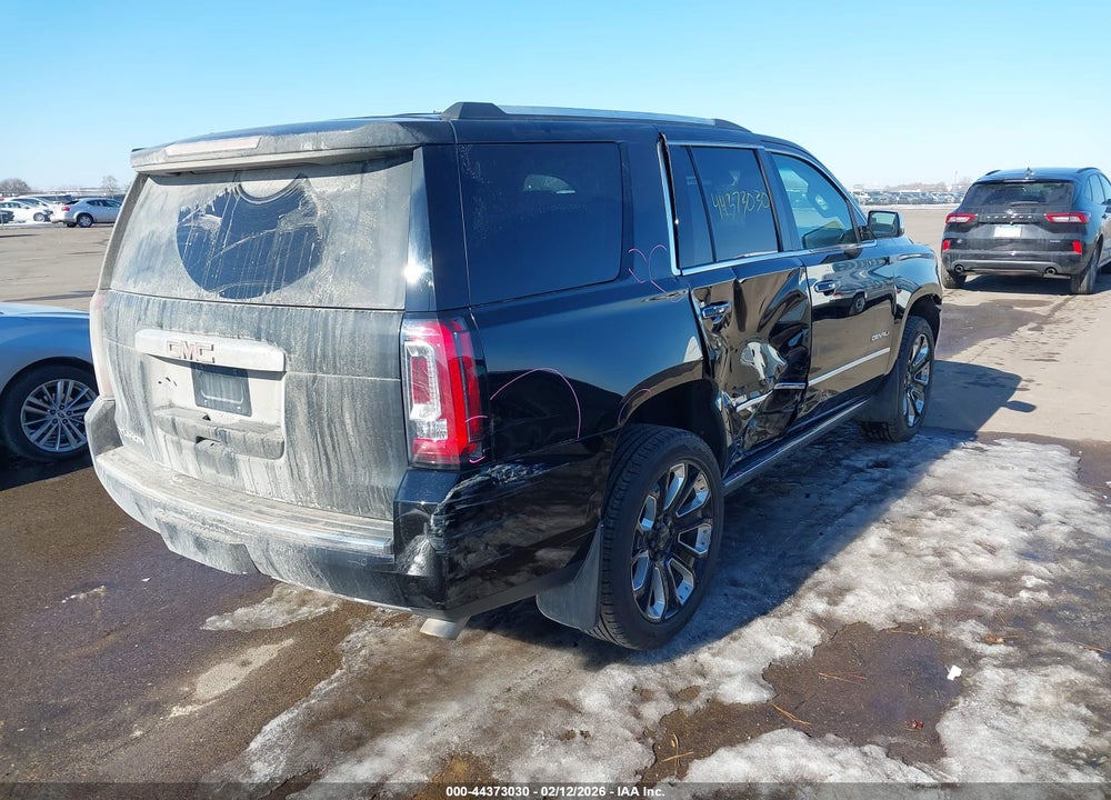 2018 GMC YUKON DENALI VIN: 1GKS2CKJ6JR357890