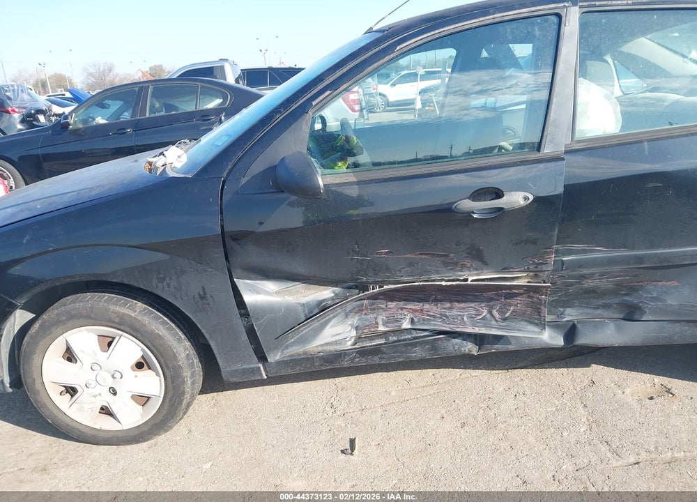 2007 FORD FOCUS S/SE/SES VIN: 1FAHP34N57W247887
