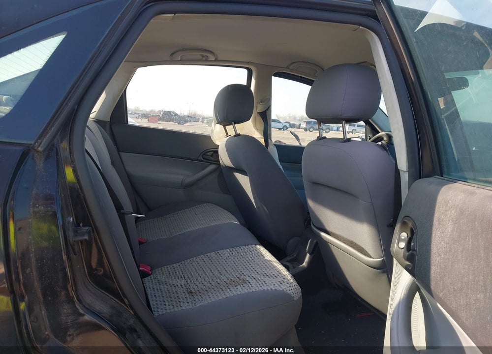 2007 FORD FOCUS S/SE/SES VIN: 1FAHP34N57W247887