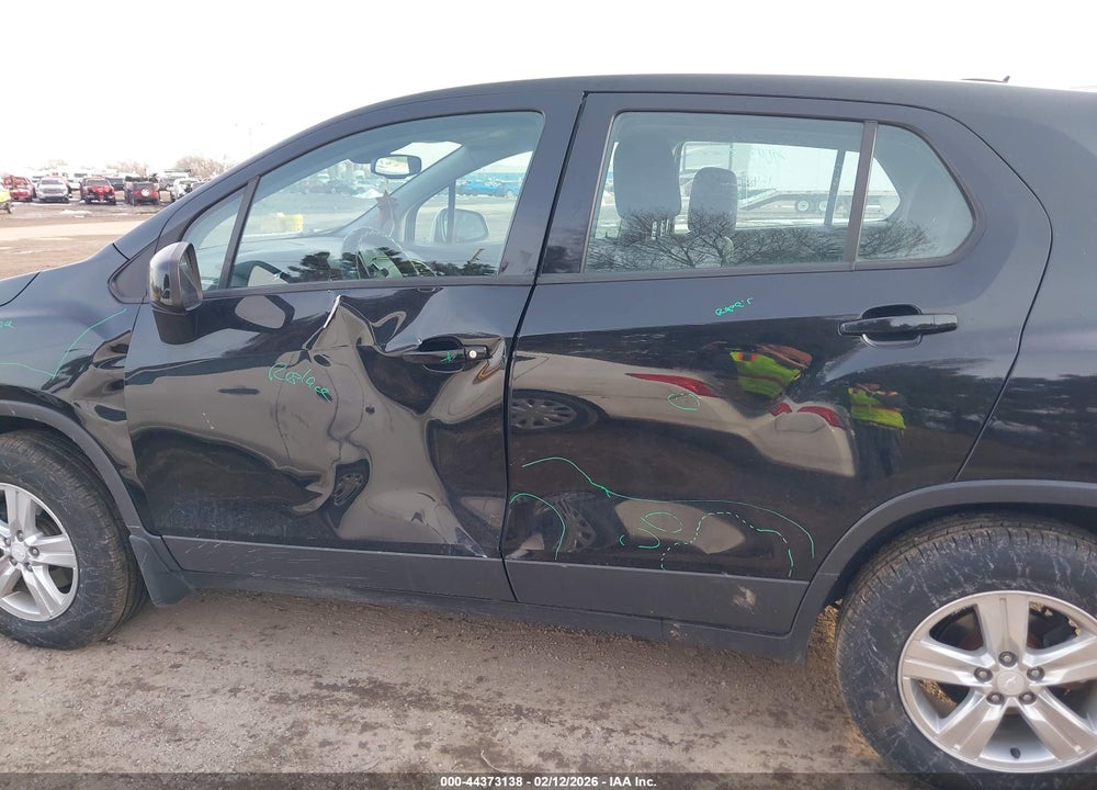 2018 CHEVROLET TRAX LS VIN: 3GNCJNSB4JL169682