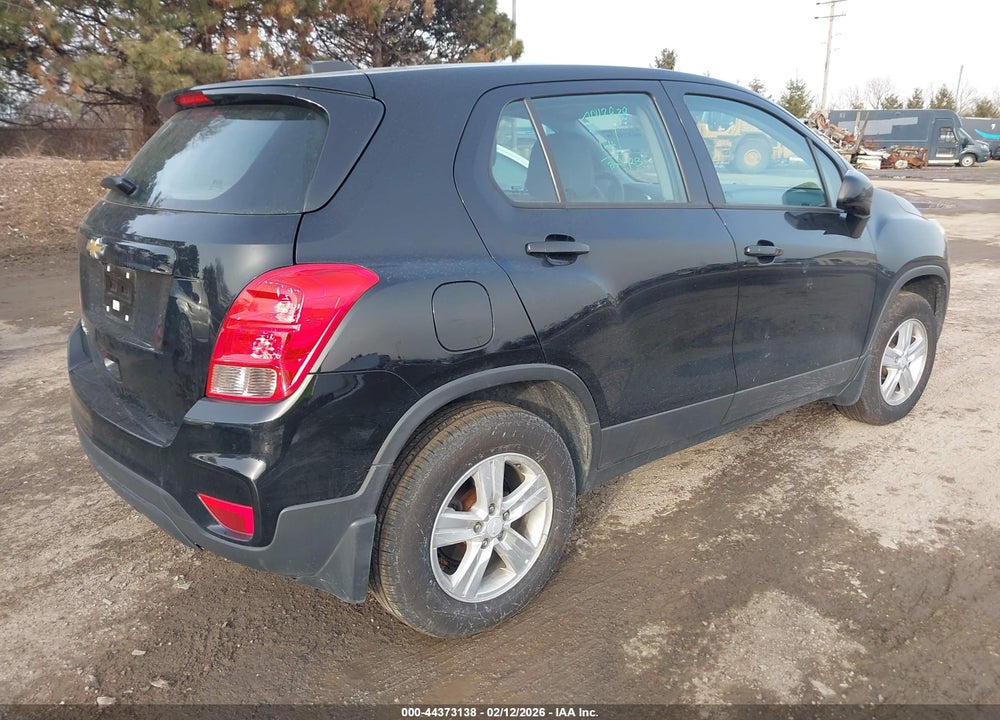 2018 CHEVROLET TRAX LS VIN: 3GNCJNSB4JL169682