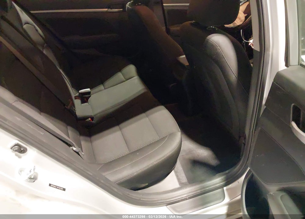 2019 HYUNDAI ELANTRA SEL VIN: 5NPD84LF2KH407891