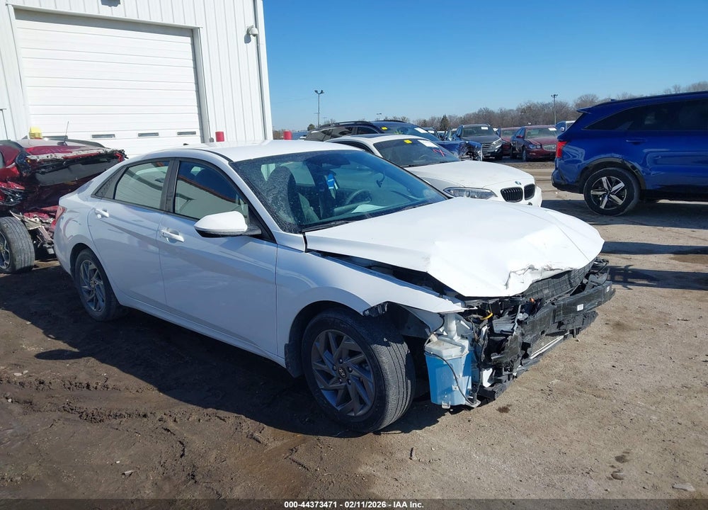 2024 HYUNDAI ELANTRA SEL VIN: KMHLM4DG9RU768805