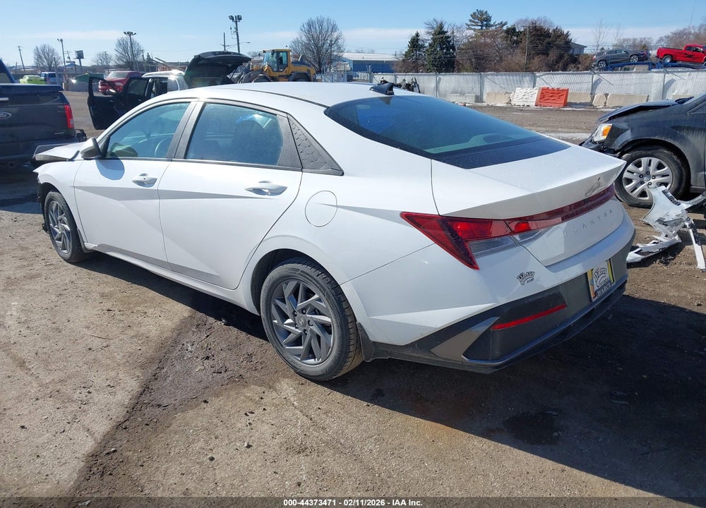 2024 HYUNDAI ELANTRA SEL VIN: KMHLM4DG9RU768805