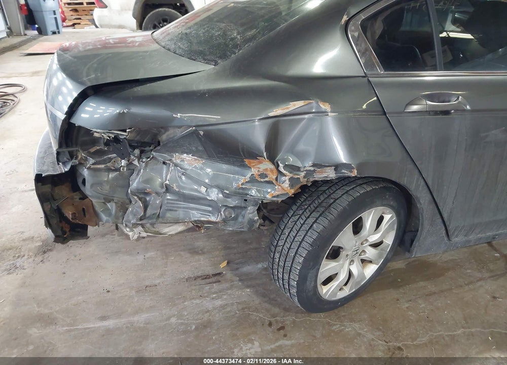 2009 HONDA ACCORD 2.4 EX-L VIN: 1HGCP26869A009084