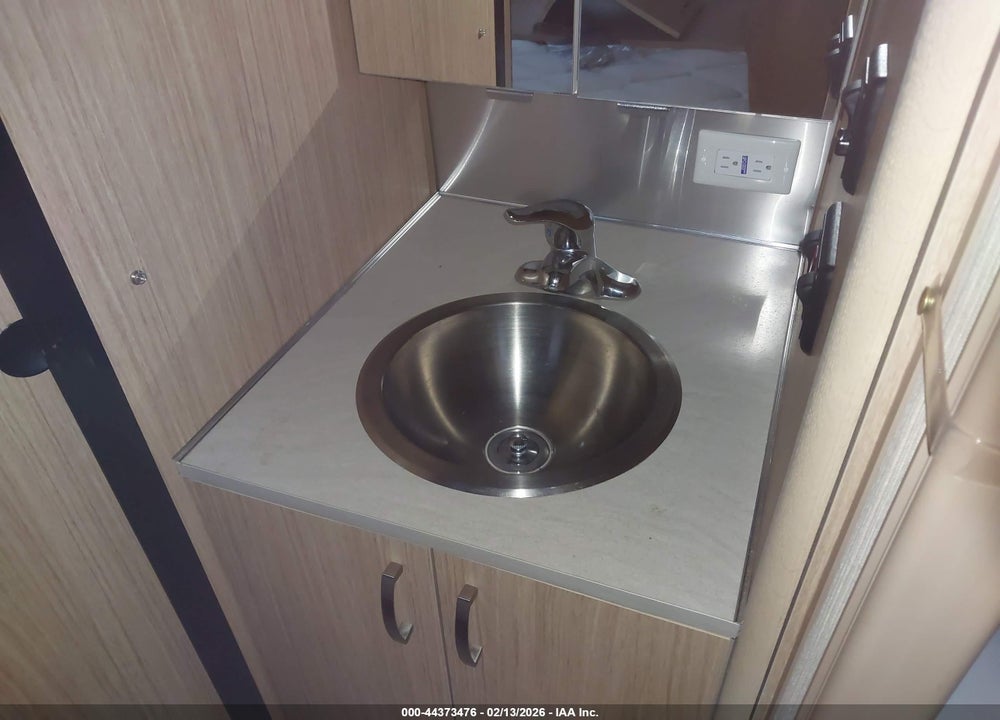 2019 AIRSTREAM OTHER VIN: 1STC9AA10KJ545100