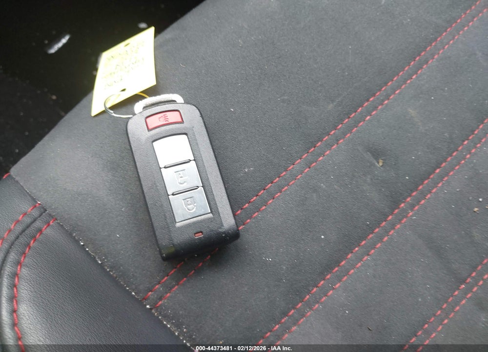 2018 MITSUBISHI OUTLANDER SPORT 2.4 SE VIN: JA4AP3AW5JZ011443