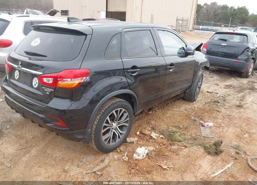2018 MITSUBISHI OUTLANDER SPORT 2.4 SE VIN: JA4AP3AW5JZ011443