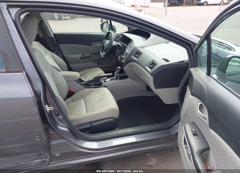 2014 HONDA CIVIC LX VIN: 19XFB2F50EE009184
