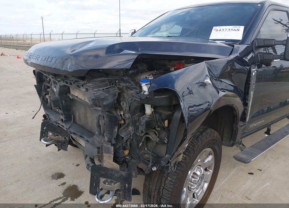 2024 FORD F-350 LARIAT VIN: 1FT8W3BT7REE89894