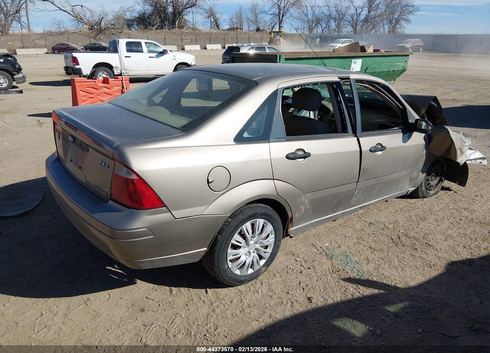 2005 FORD FOCUS ZX4 VIN: 1FAFP34NX5W312236