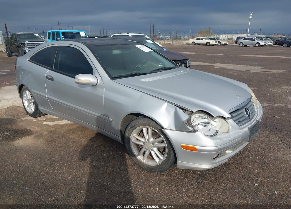 2002 MERCEDES-BENZ C 230 VIN: WDBRN47J22A267179