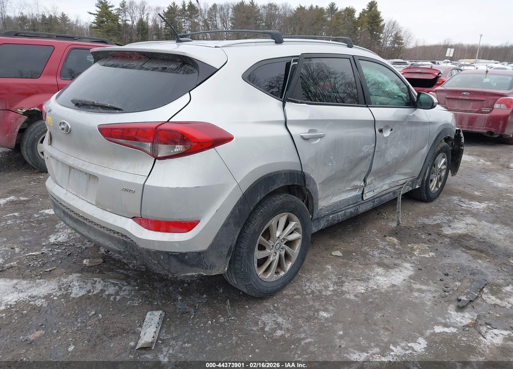 2016 HYUNDAI TUCSON SE VIN: KM8J3CA43GU246814
