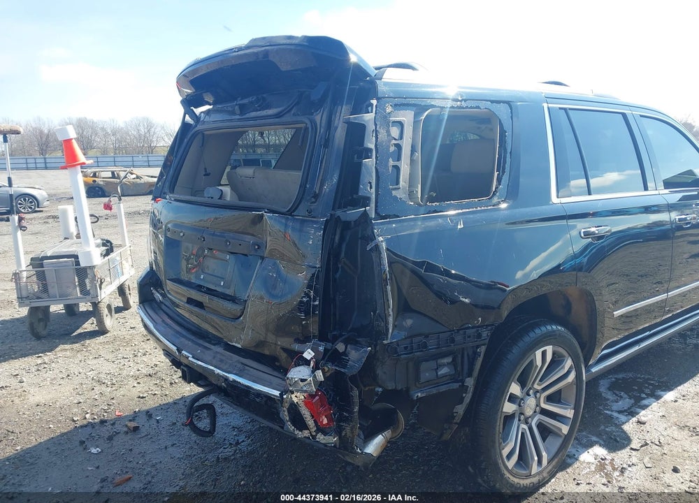 2018 GMC YUKON DENALI VIN: 1GKS1CKJXJR290729