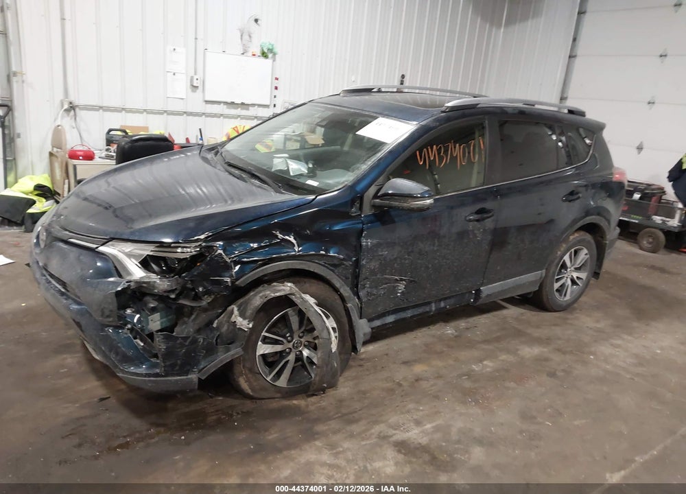 2017 TOYOTA RAV4 XLE VIN: JTMRFREVXHJ706137