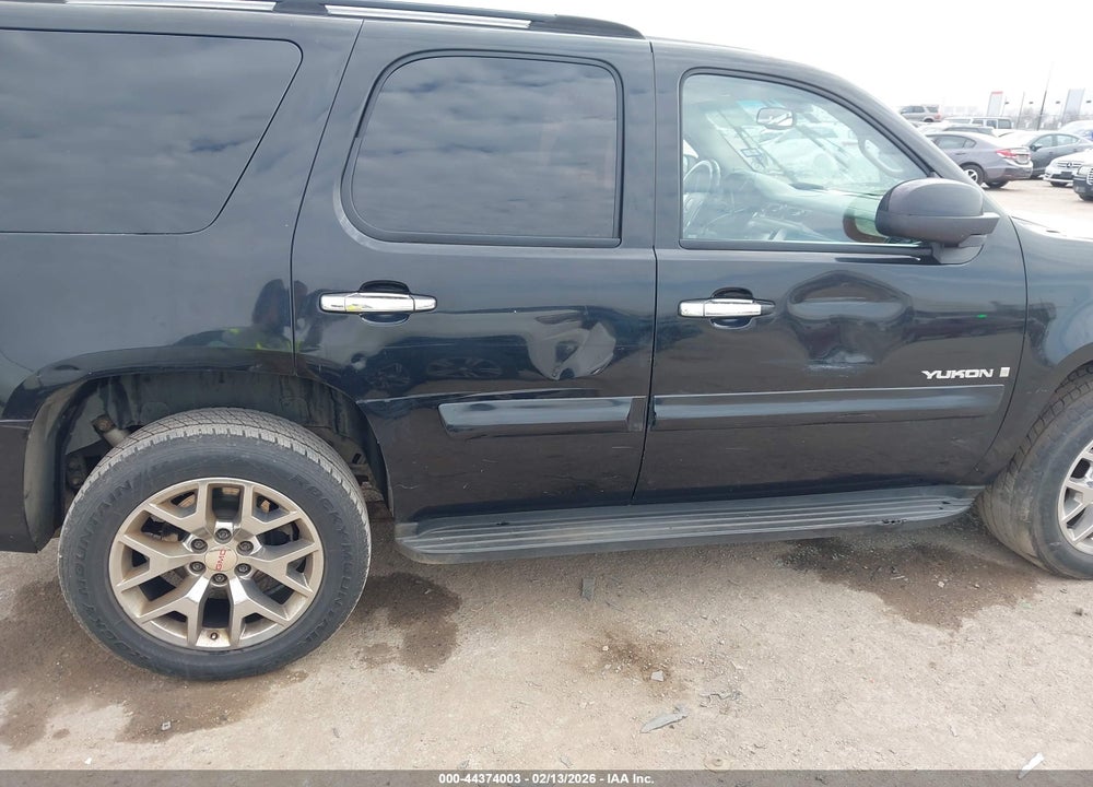 2007 GMC YUKON SLE VIN: 1GKFC13027R233276