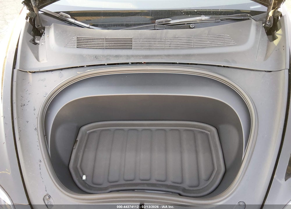 2025 TESLA MODEL 3 LONG RANGE REAR-WHEEL DRIVE/STANDARD REAR-WHEEL DRIVE VIN: 5YJ3E1EA1SF040243