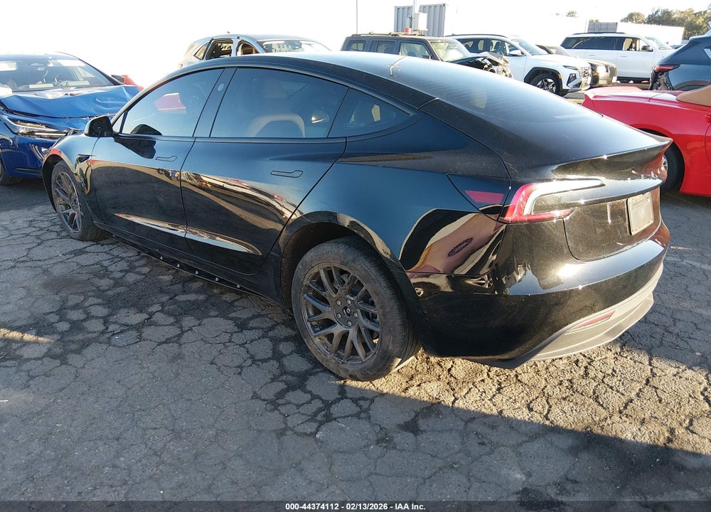 2025 TESLA MODEL 3 LONG RANGE REAR-WHEEL DRIVE/STANDARD REAR-WHEEL DRIVE VIN: 5YJ3E1EA1SF040243