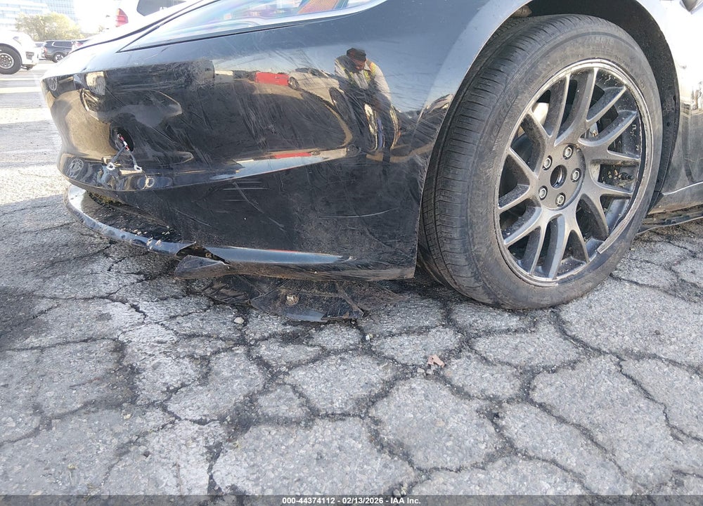 2025 TESLA MODEL 3 LONG RANGE REAR-WHEEL DRIVE/STANDARD REAR-WHEEL DRIVE VIN: 5YJ3E1EA1SF040243
