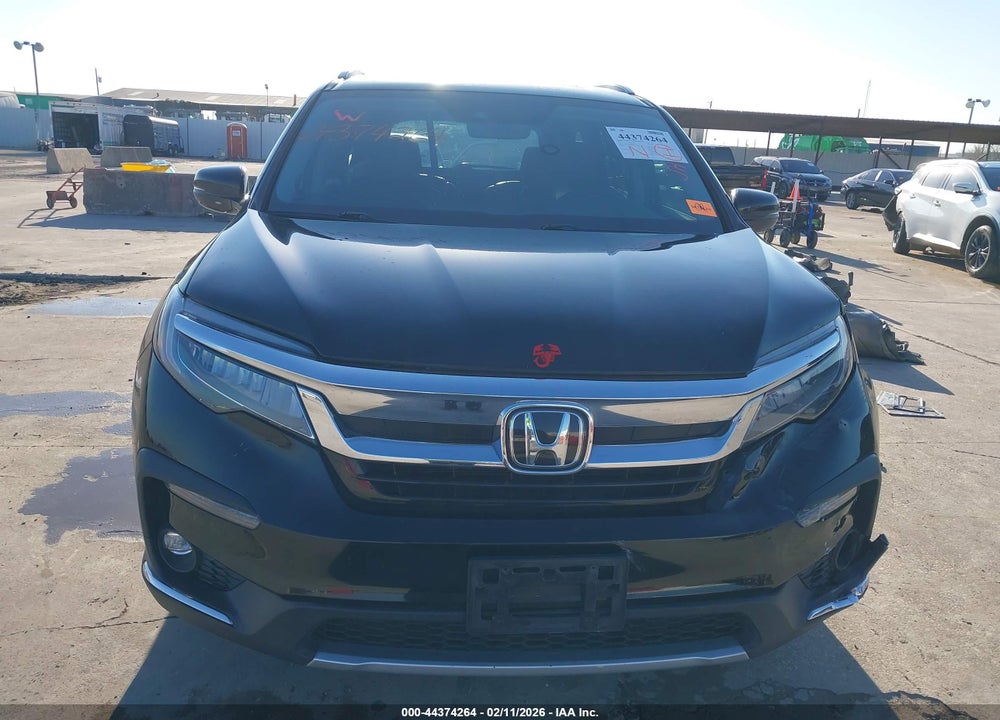 2021 HONDA PILOT 2WD TOURING 7 PASSENGER VIN: 5FNYF5H68MB017336