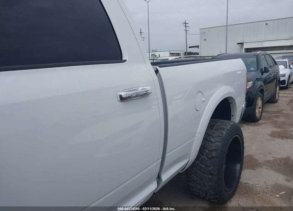 2016 RAM 2500 LAIE VIN: 3C6UR5FL1GG133711