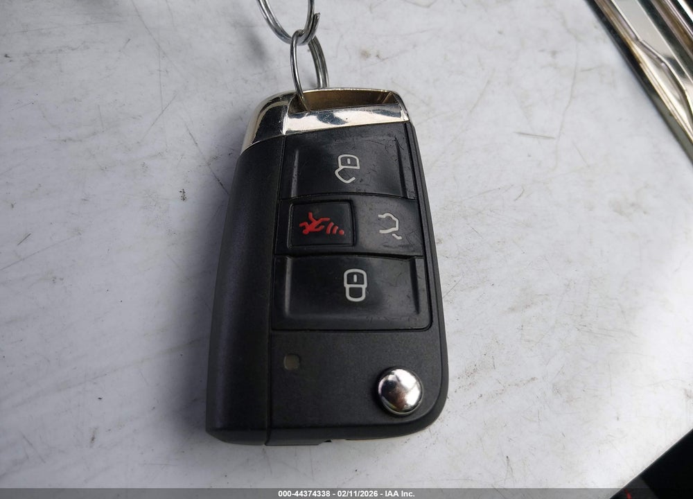 2015 VOLKSWAGEN GOLF GTI 2.0T AUTOBAHN 4-DOOR VIN: 3VW4T7AUXFM016020