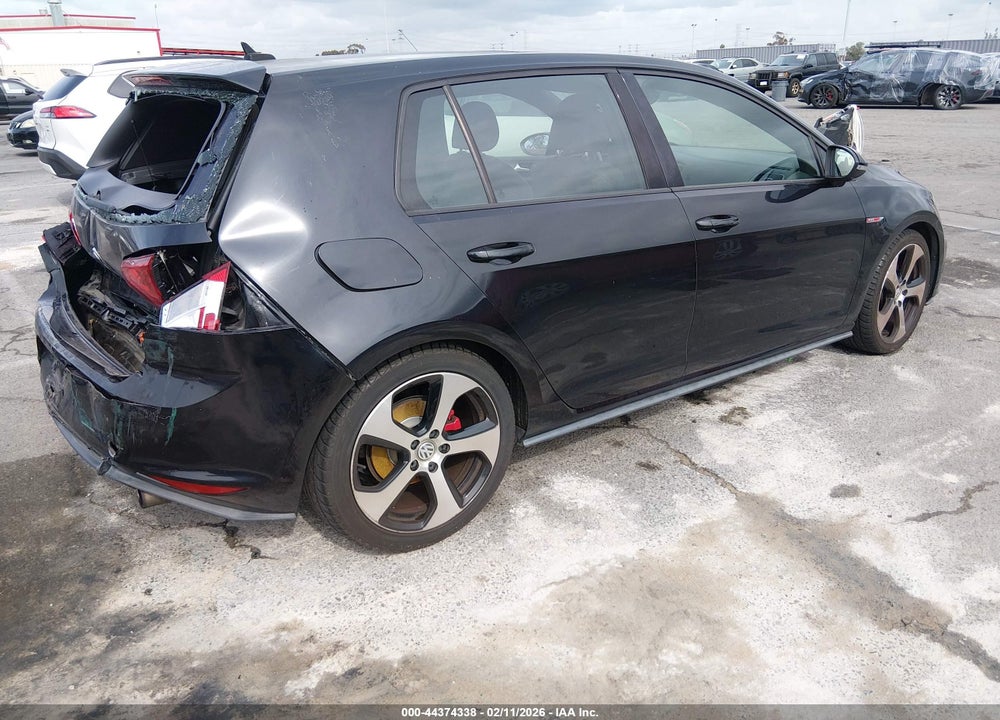 2015 VOLKSWAGEN GOLF GTI 2.0T AUTOBAHN 4-DOOR VIN: 3VW4T7AUXFM016020