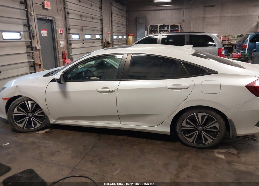 2016 HONDA CIVIC EX-L VIN: 19XFC1F78GE024575