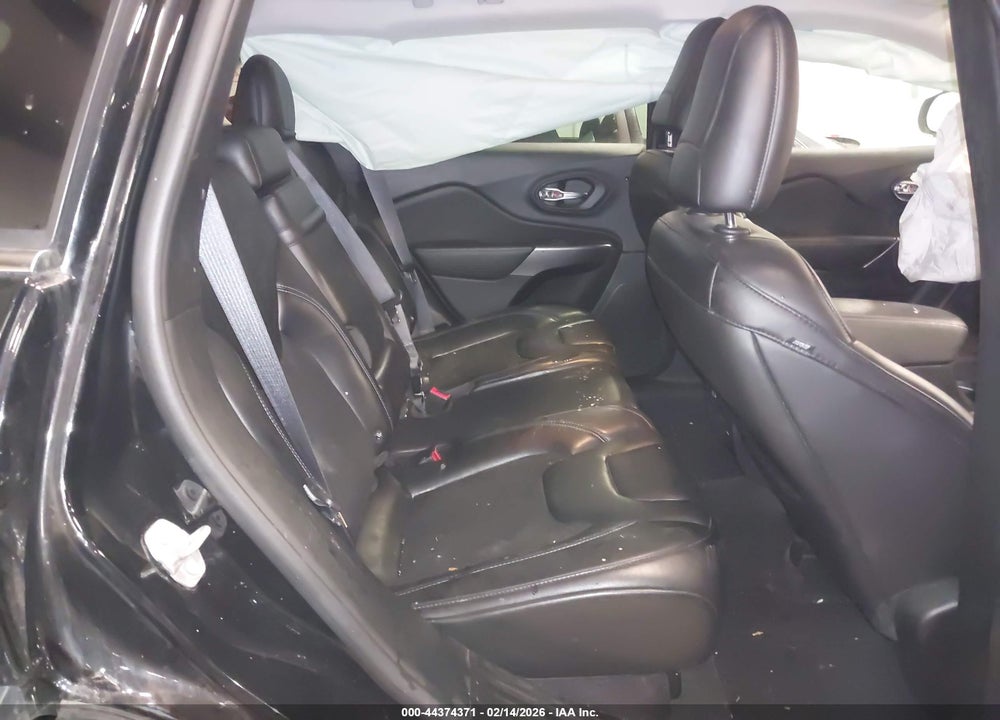 2019 JEEP CHEROKEE LATITUDE PLUS 4X4 VIN: 1C4PJMLX1KD113978