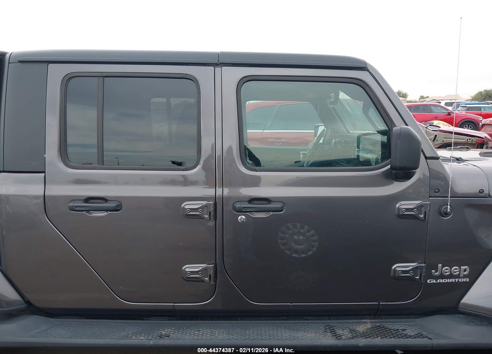2022 JEEP GLADIATOR OVERLAND 4X4 VIN: 1C6HJTFG4NL144055
