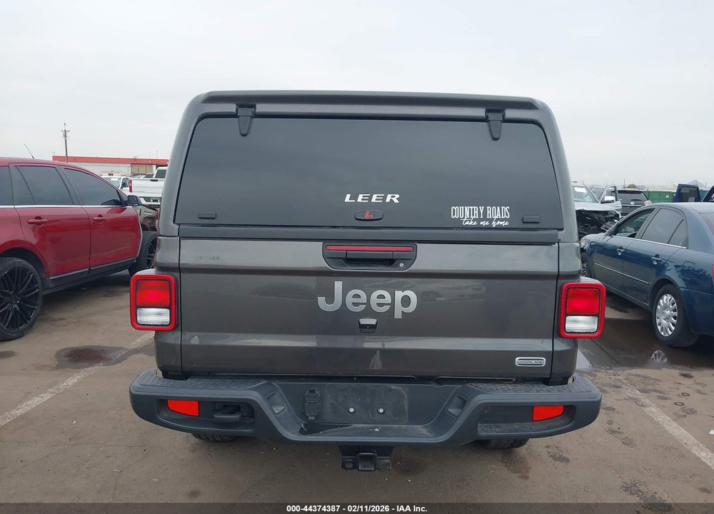 2022 JEEP GLADIATOR OVERLAND 4X4 VIN: 1C6HJTFG4NL144055